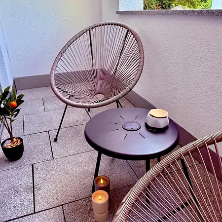 Zentrumsnah, Balkon, Amazon Prime,self Checkin Augusta